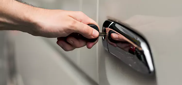 Why Choose Our Auto Locksmith Team in Rockford, IL?