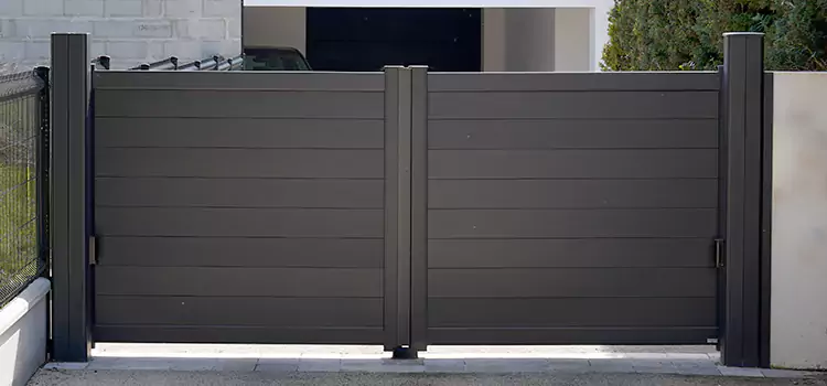 Common Residential Gate Issues We Resolve in Rockford, IL